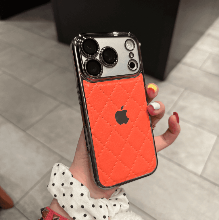 Handyhülle aus Leder im Chanel-Stil mit Diamanten für die iPhone-Serie
