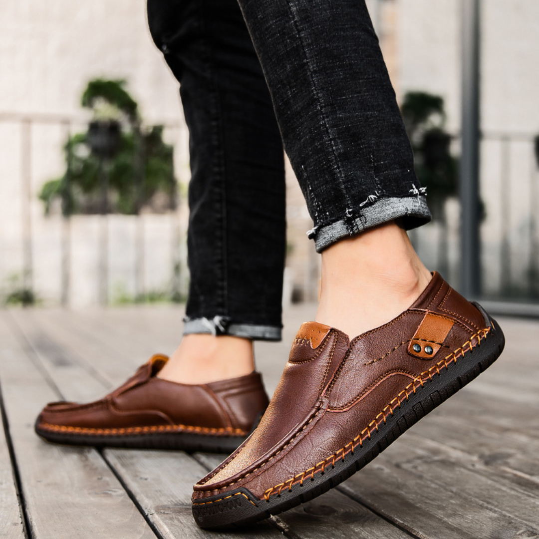Men's Outdoor Casual Low-Top Slip-On Flat Handmade Leather Shoes