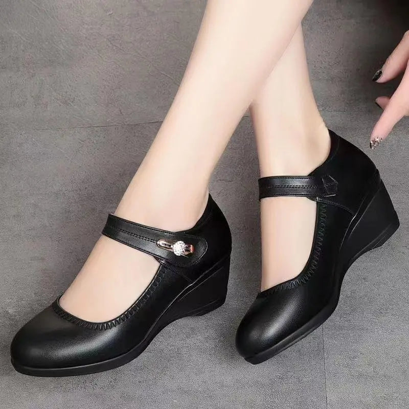 Elegante Komfortschuhe mit mittlerem Absatz