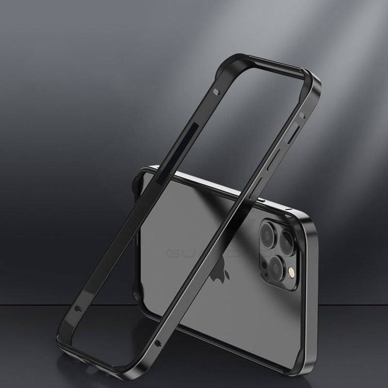 Coole Nude Sense Anti-Fall iPhone Hülle – Silikon mit Metallrahmen