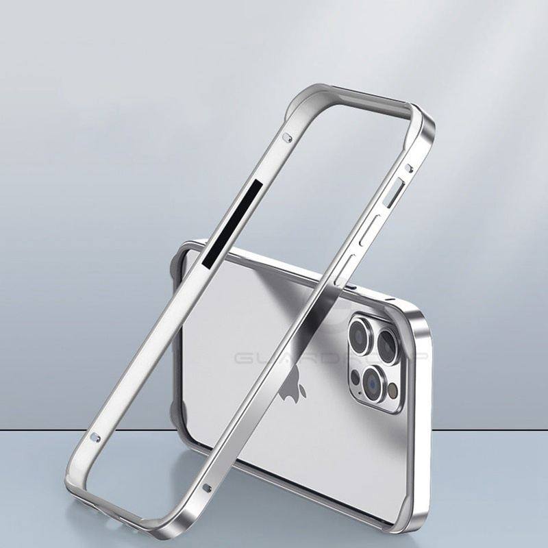 Coole Nude Sense Anti-Fall iPhone Hülle – Silikon mit Metallrahmen