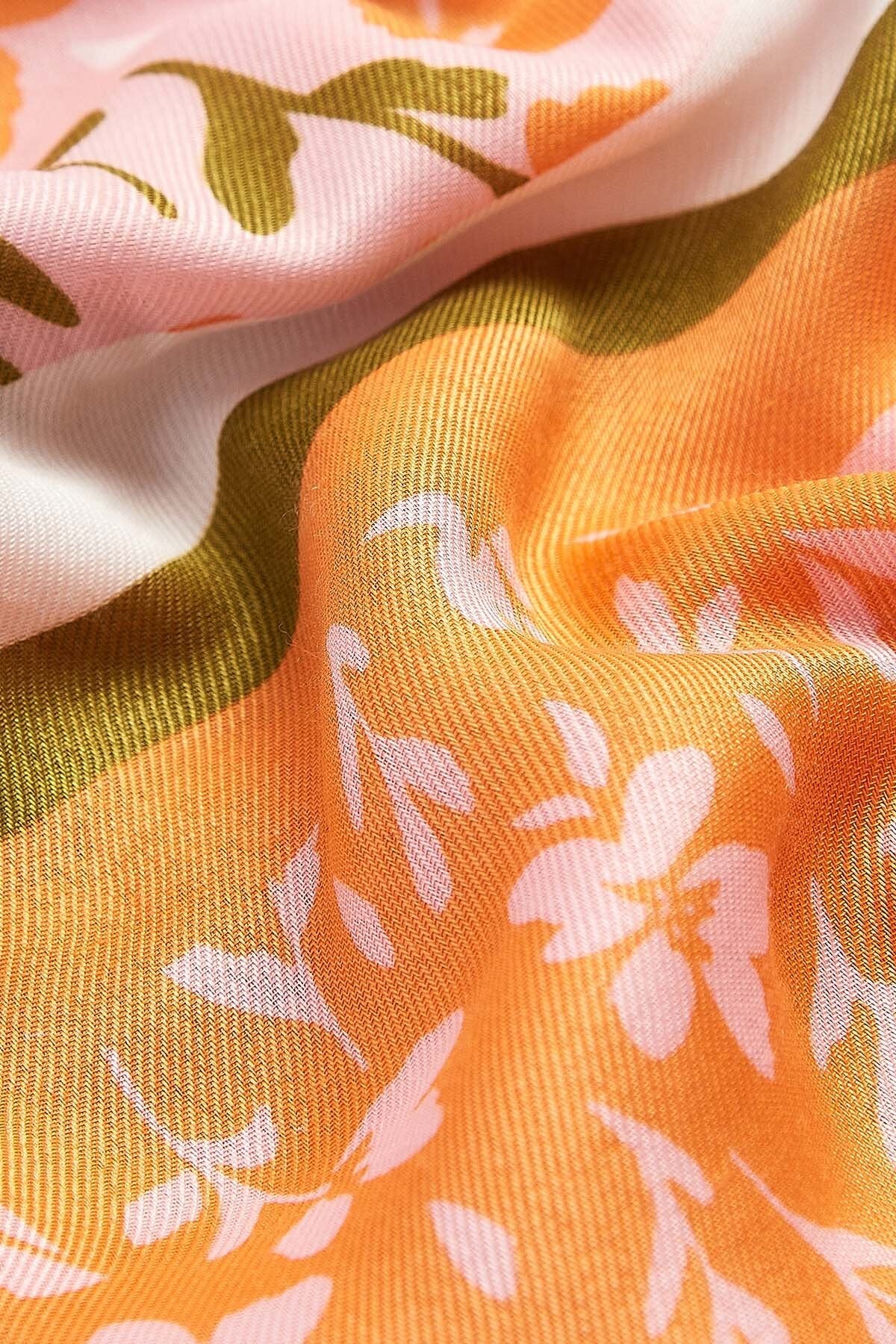 Kelley Floral Scarf