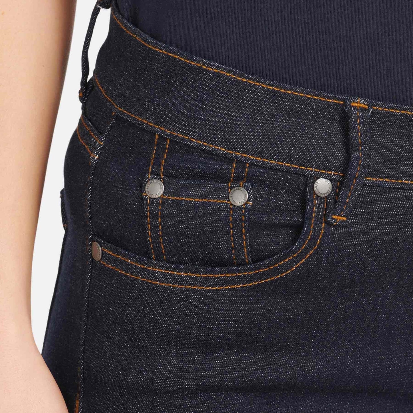 Essential Slim Jeans