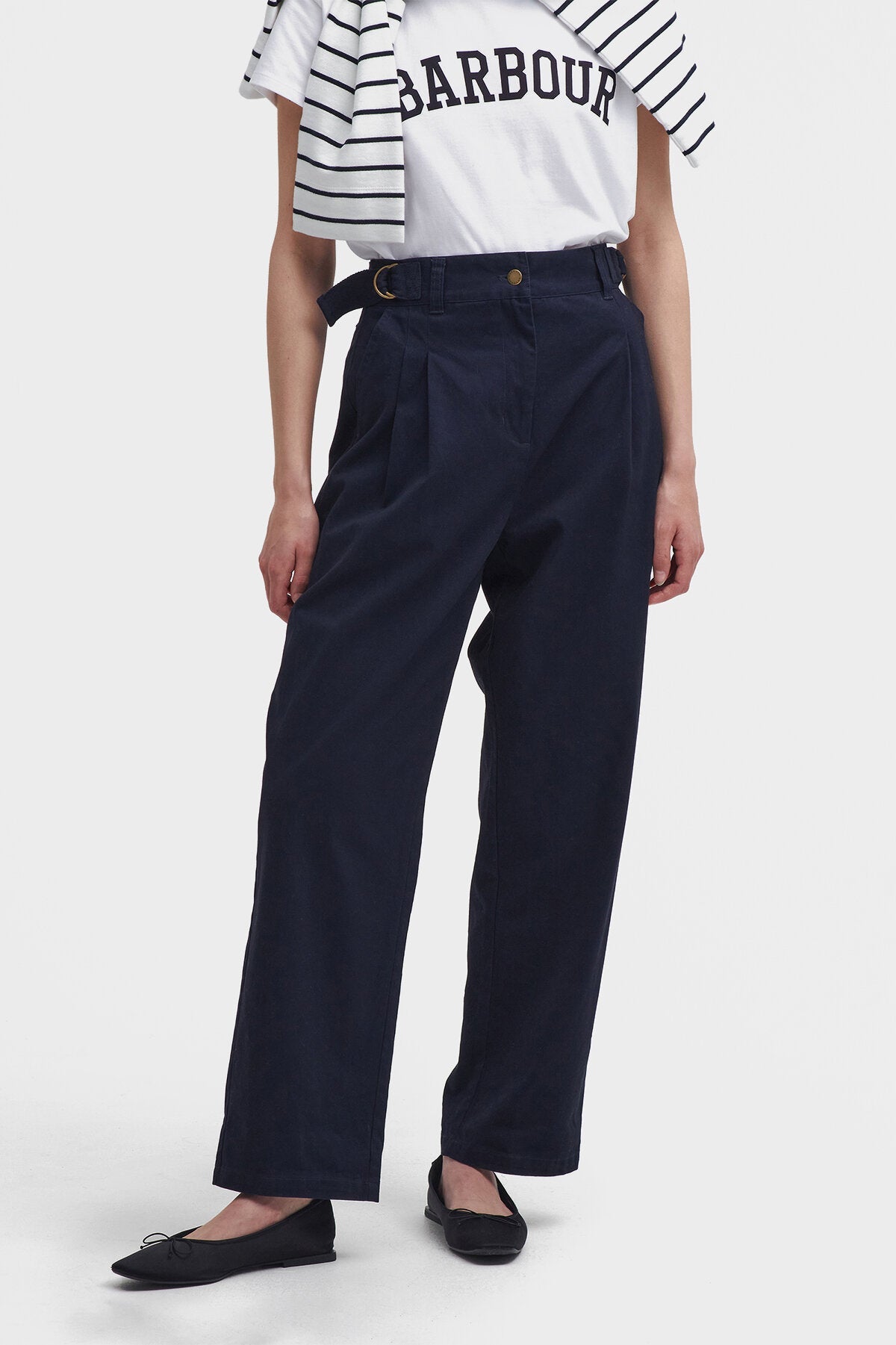 Amberfarbene Zigarettenhose