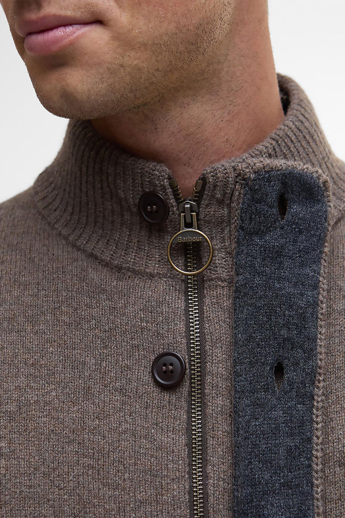 Essential Patch Reißverschlussjacke