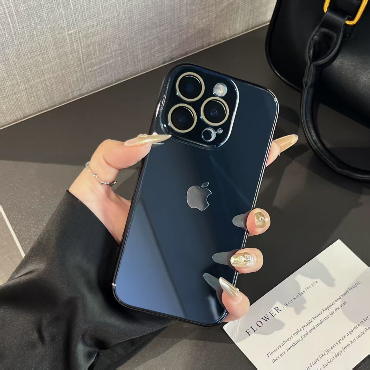 Leichtes Luxus-Hartglas für iPhone-Hülle