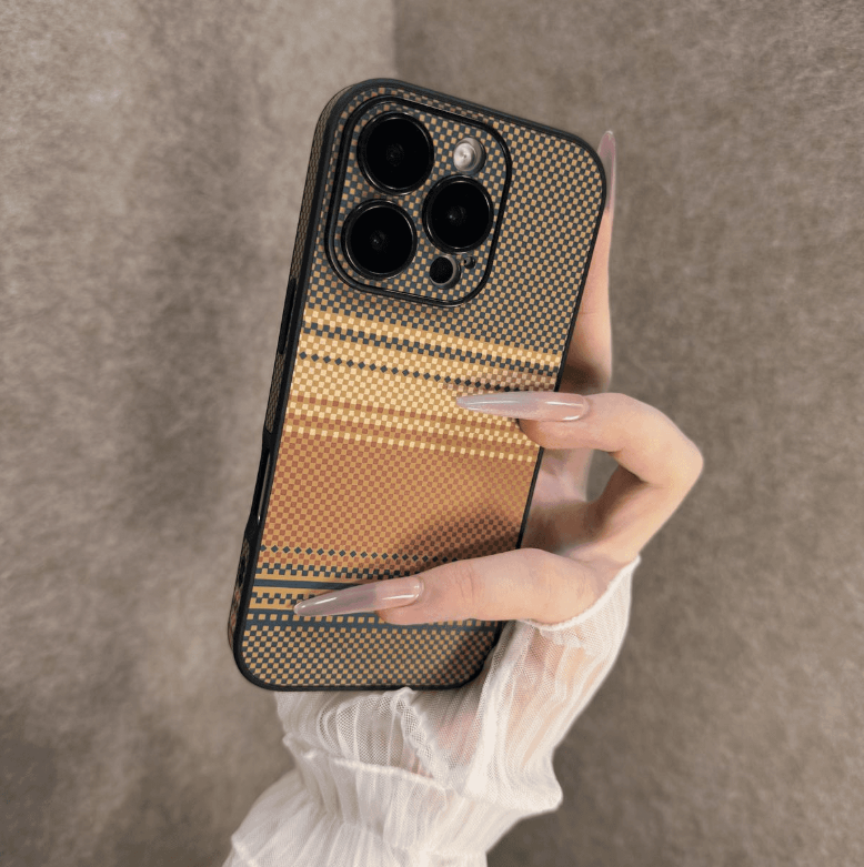 Vollverkleidete Kohlefaser-Handyhülle passend für die iPhone-Serie