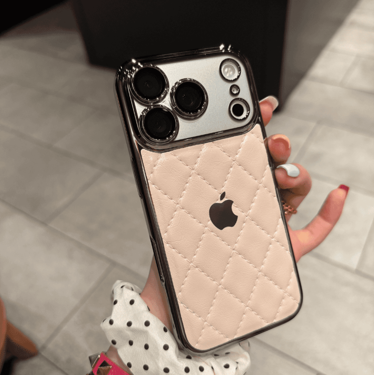 Handyhülle aus Leder im Chanel-Stil mit Diamanten für die iPhone-Serie